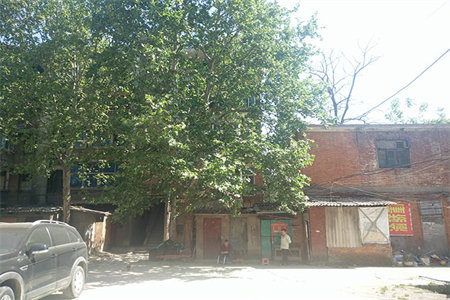 城南虹亚新城3室2厅2卫95.8万130m2出售